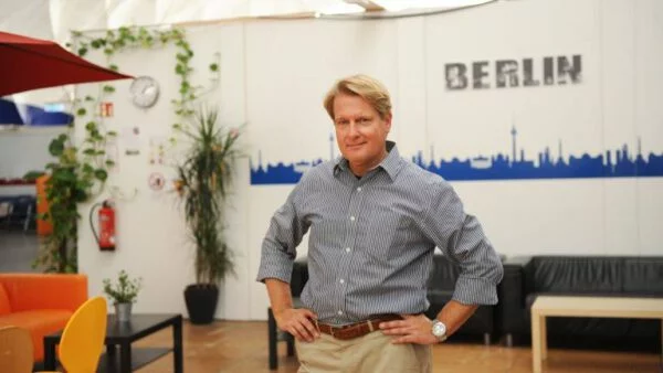 Langfristiger Erfolg gelingt nur dem, der sein Portfolio weiterentwickelt – Interview mit Jürgen Wowra von PARANET