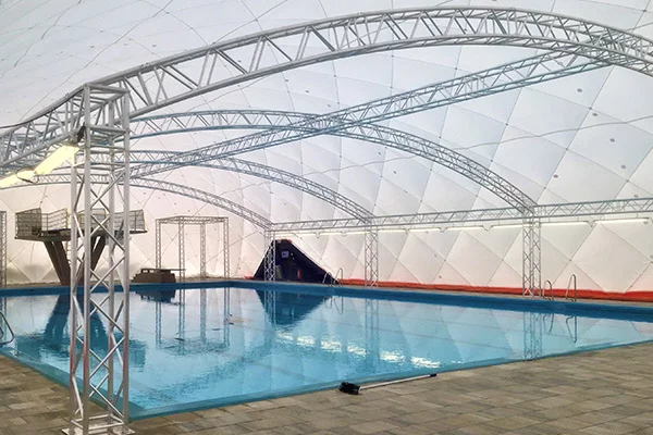 Test von Traglufthalle im Friesi verlief erfolgreich